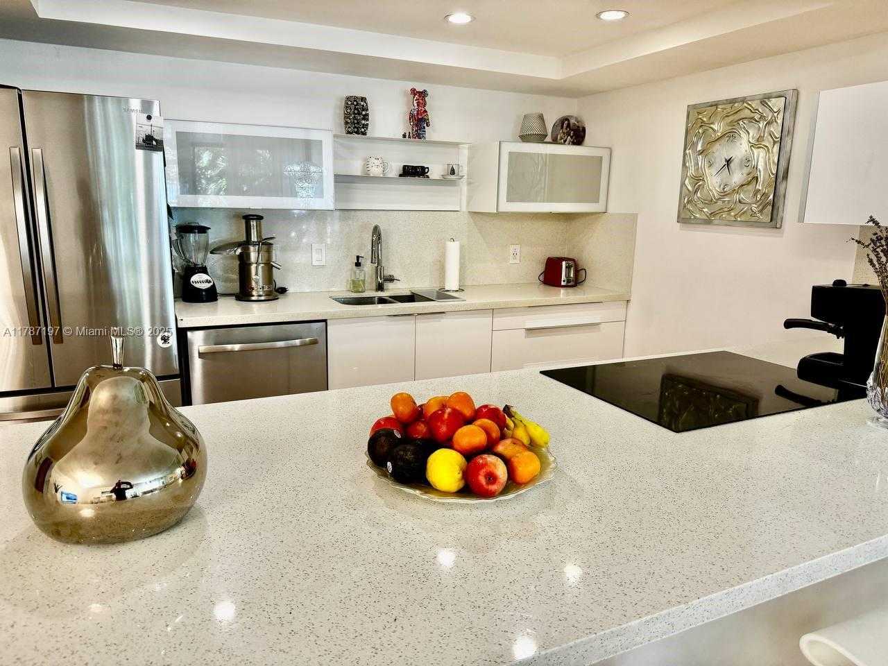 Small Image of 1001 THREE ISLANDS BLVD #331, Hallandale Beach Number 15