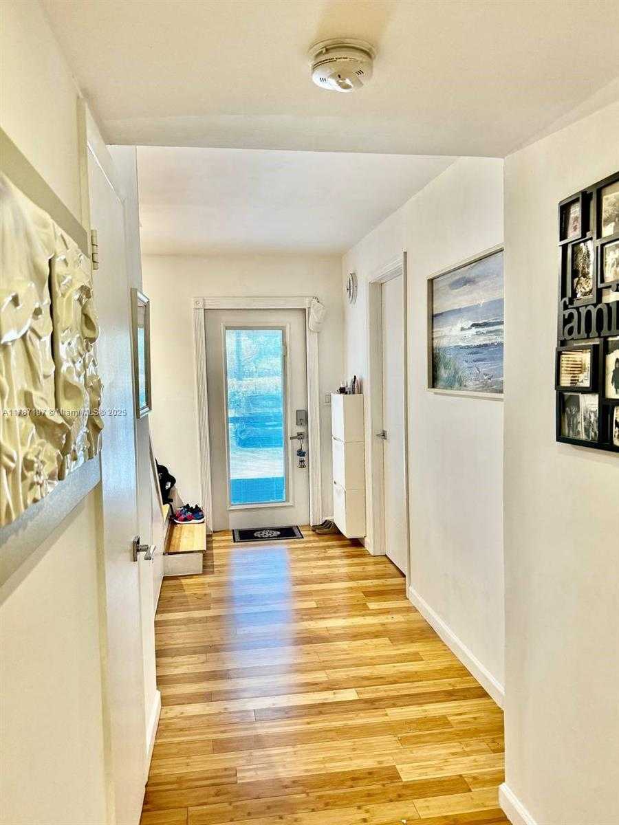 Small Image of 1001 THREE ISLANDS BLVD #331, Hallandale Beach Number 16
