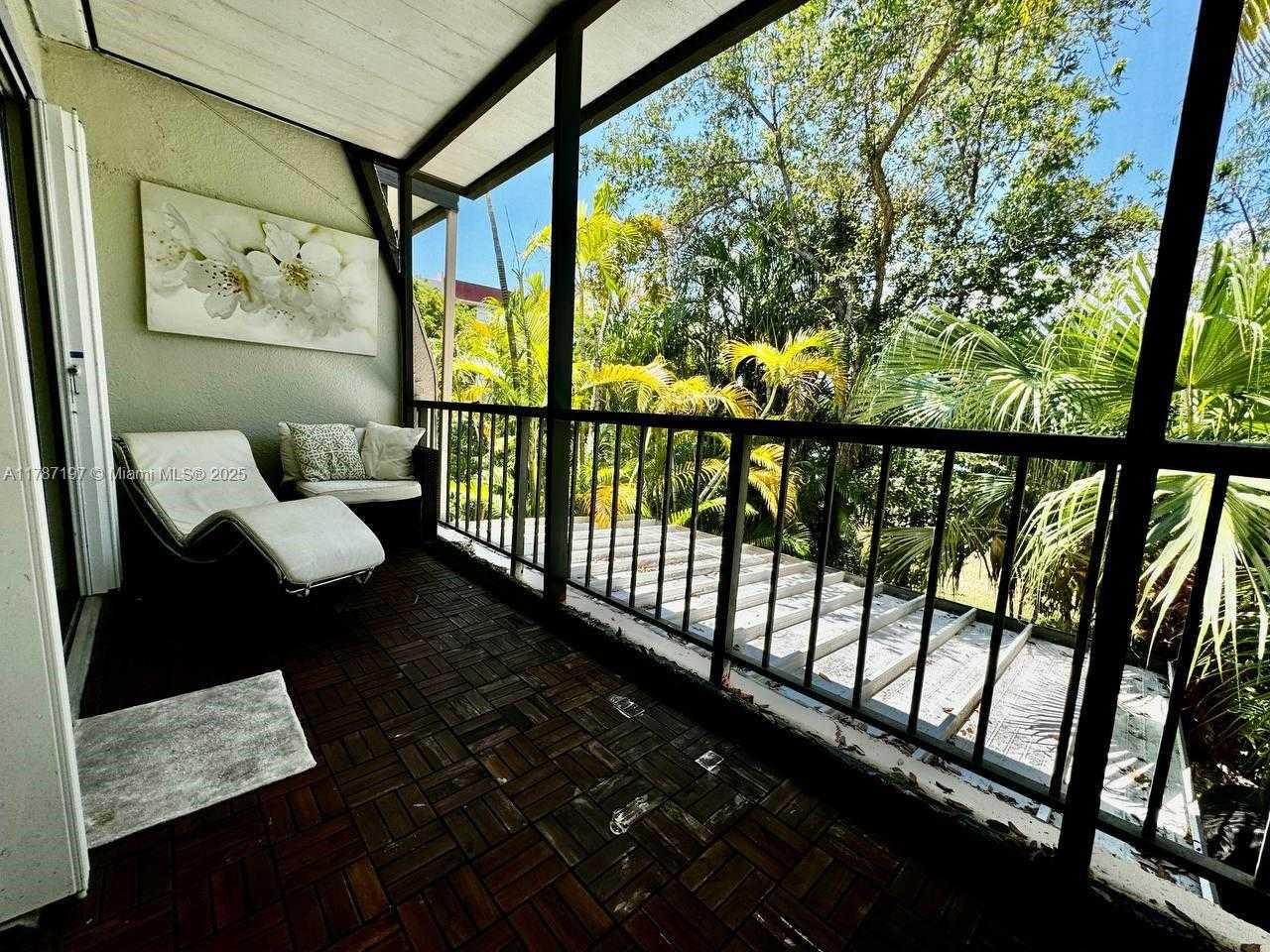 Small Image of 1001 THREE ISLANDS BLVD #331, Hallandale Beach Number 22