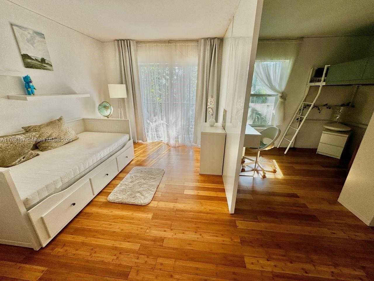 Small Image of 1001 THREE ISLANDS BLVD #331, Hallandale Beach Number 23