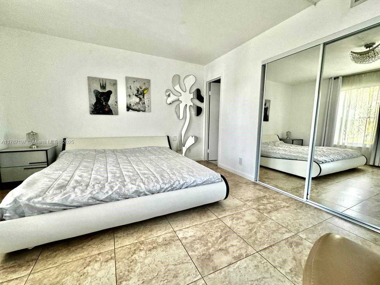 Small Image of 1001 THREE ISLANDS BLVD #331, Hallandale Beach Number 33