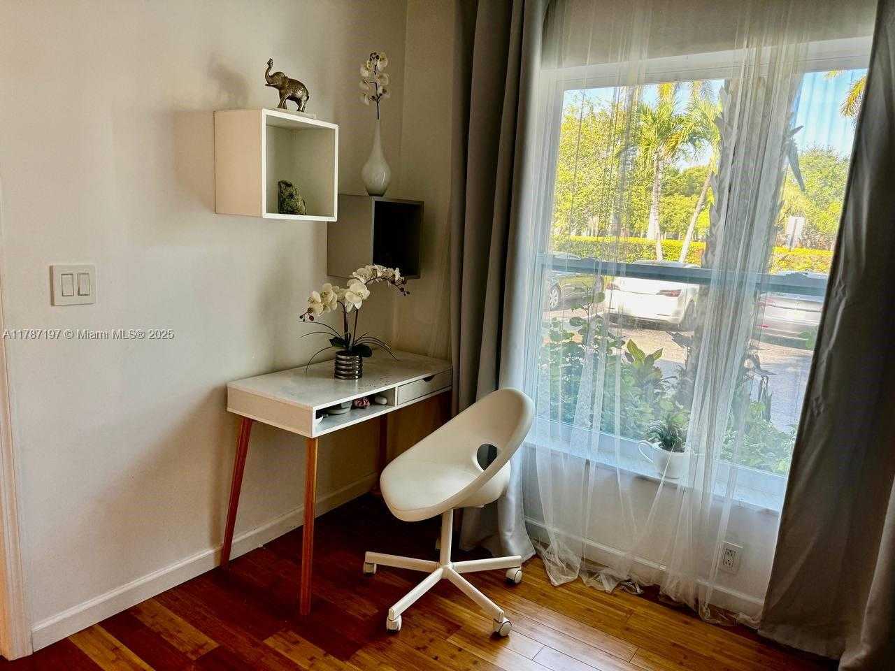 Small Image of 1001 THREE ISLANDS BLVD #331, Hallandale Beach Number 36