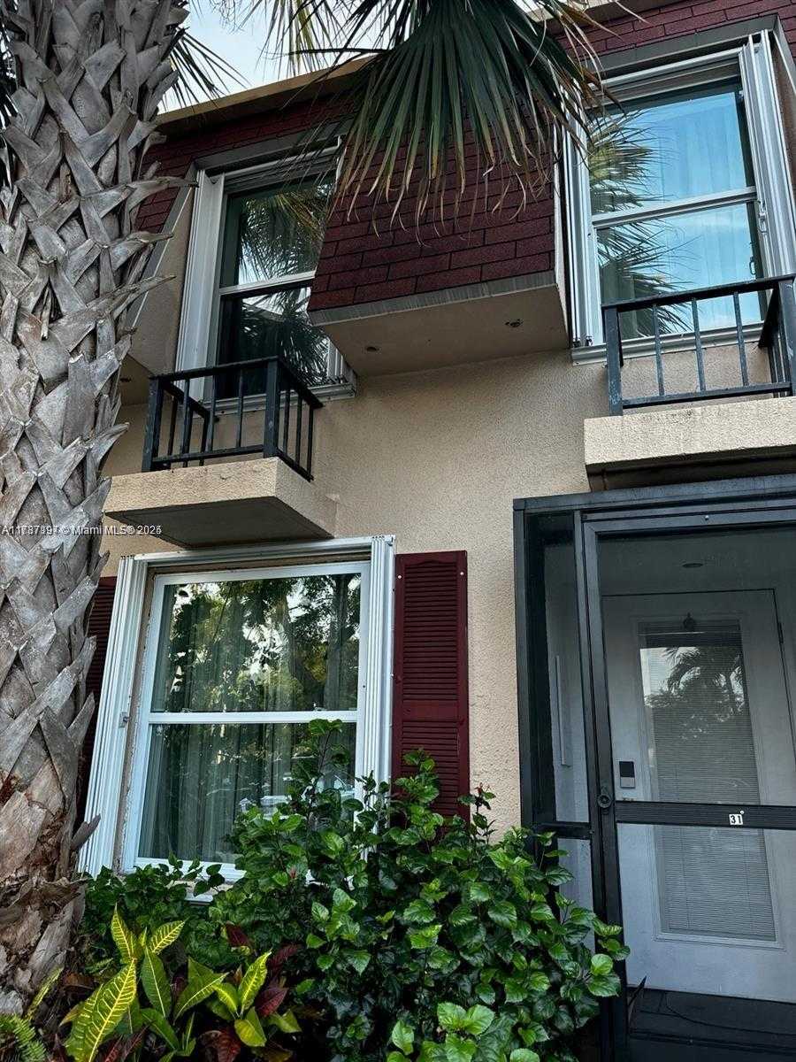 Small Image of 1001 THREE ISLANDS BLVD #331, Hallandale Beach Number 38