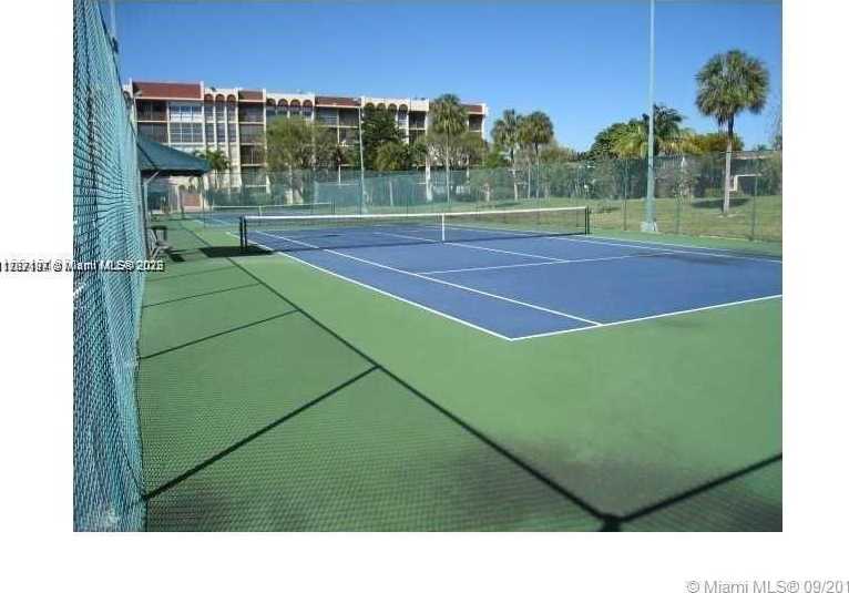Small Image of 1001 THREE ISLANDS BLVD #331, Hallandale Beach Number 40