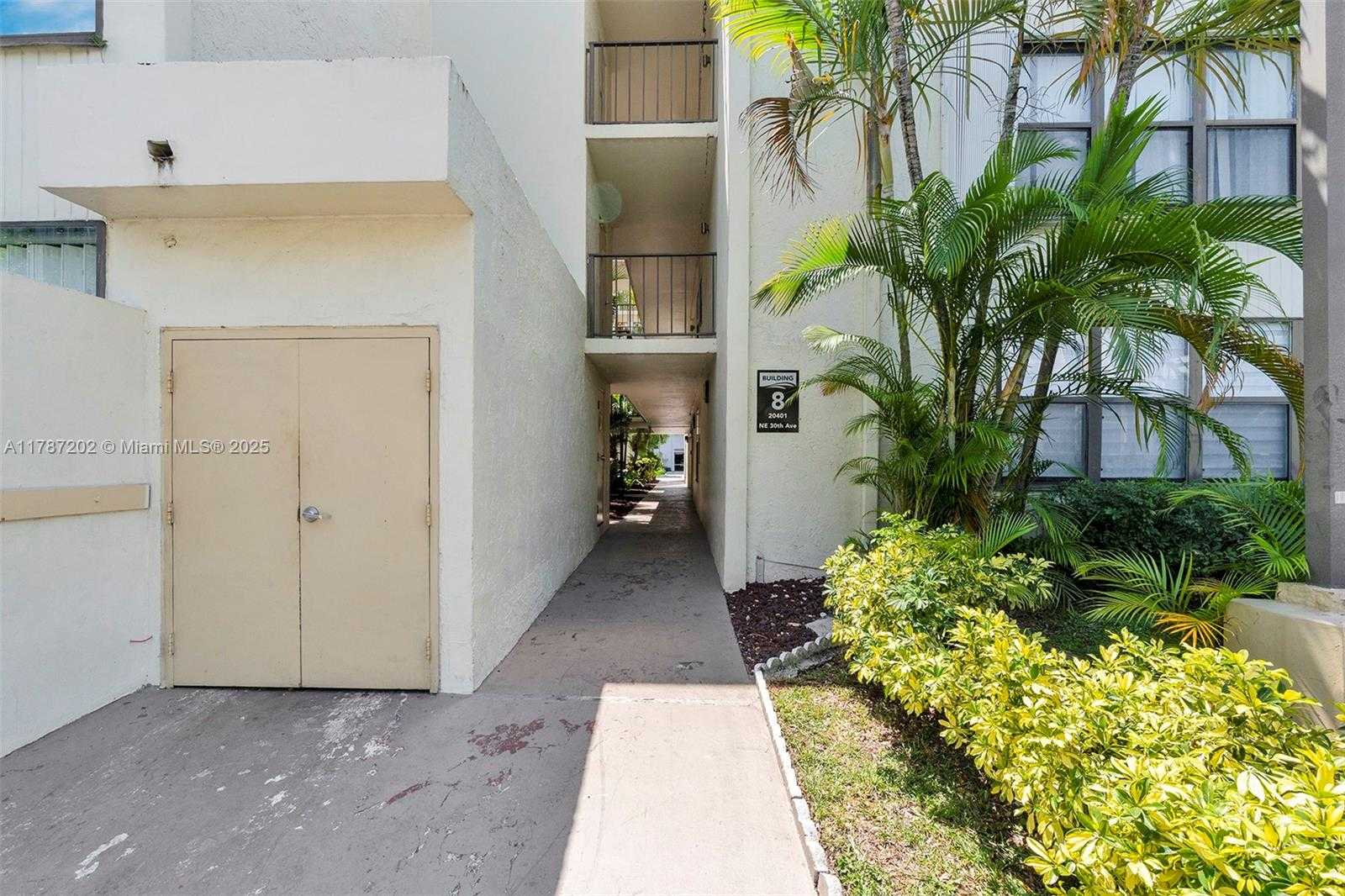 Small Image of 20401 NORTH EAST 30TH AVE #414-8, Aventura Number 3