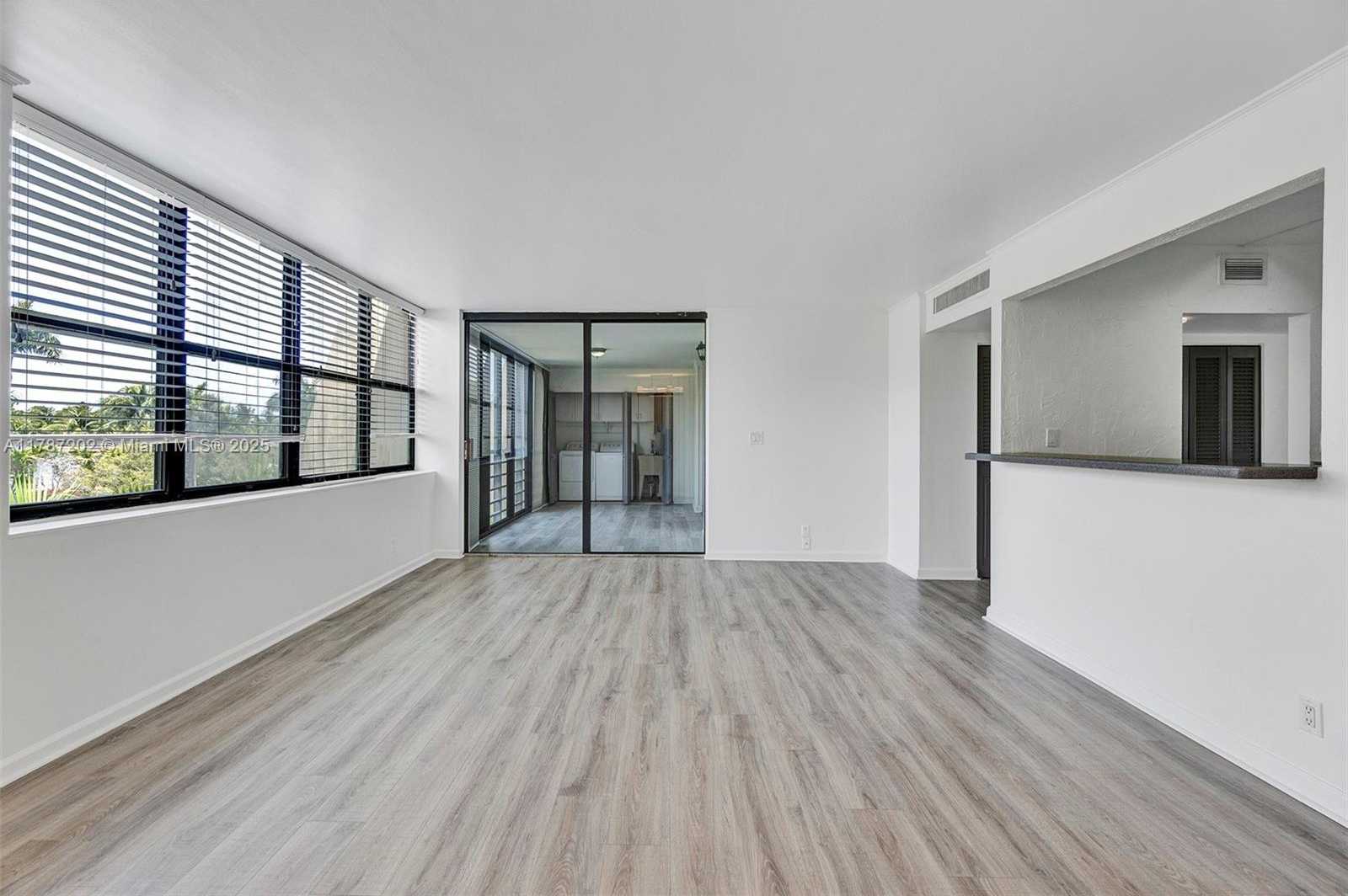 Small Image of 20401 NORTH EAST 30TH AVE #414-8, Aventura Number 30