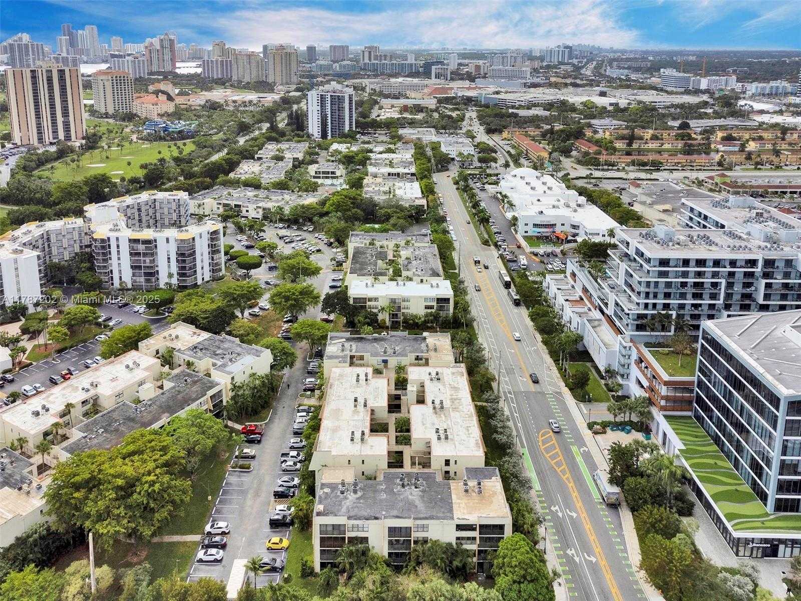 Small Image of 20401 NORTH EAST 30TH AVE #414-8, Aventura Number 45