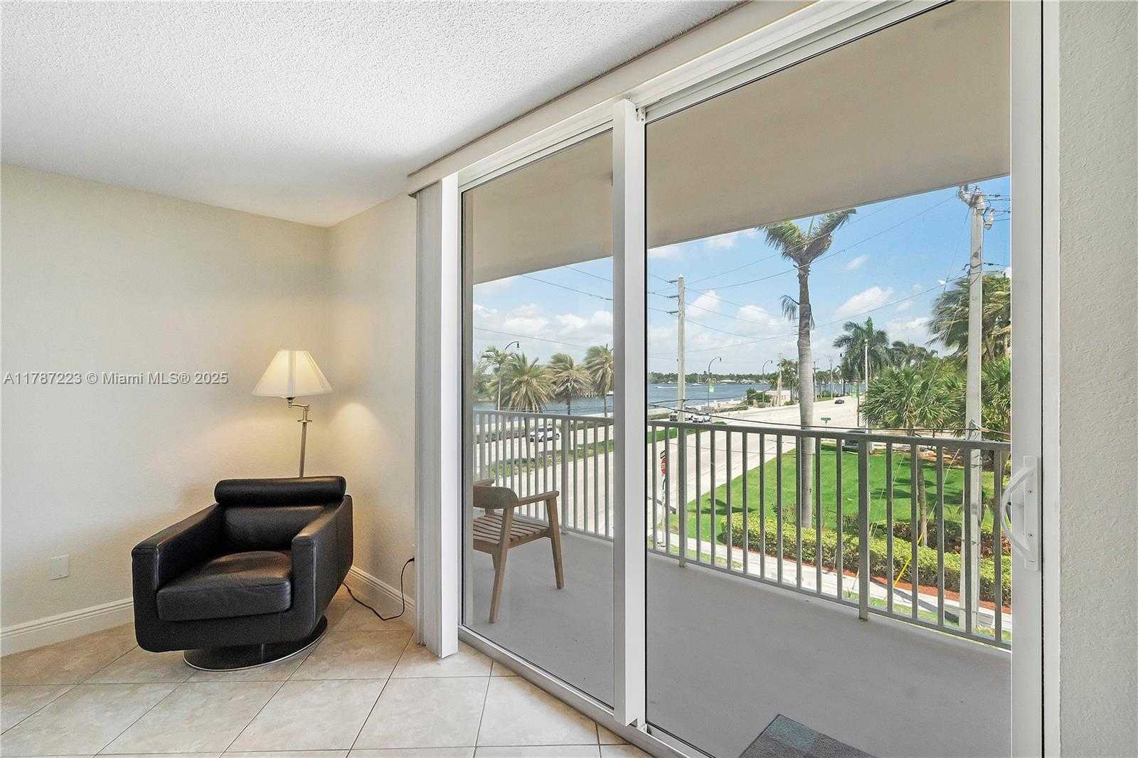 Small Image of 1401 SOUTH OCEAN DR #301, Hollywood Number 19