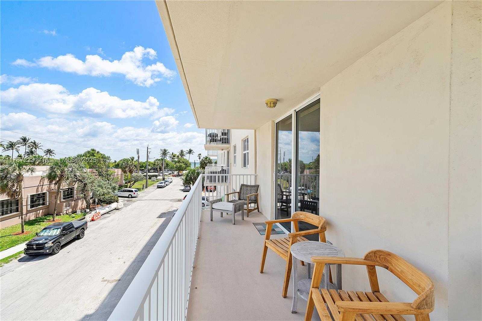 Small Image of 1401 SOUTH OCEAN DR #301, Hollywood Number 31