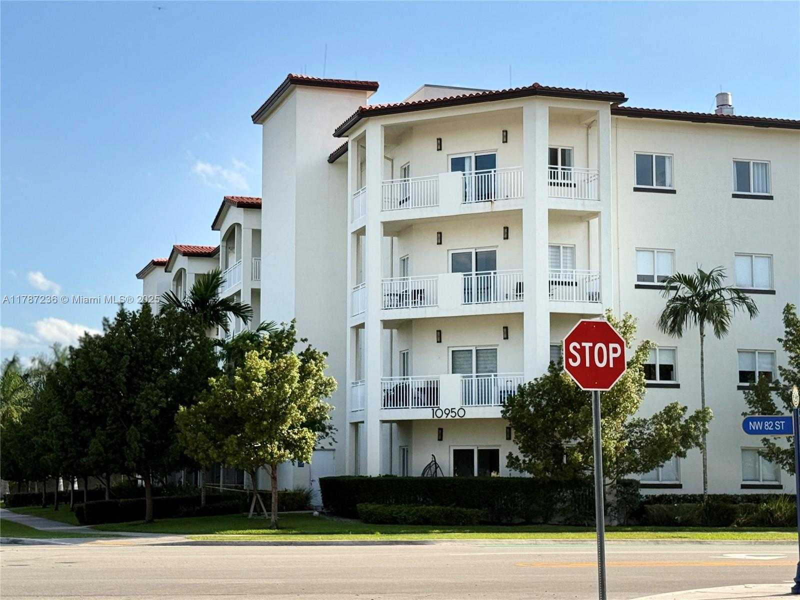 Small Image of 10950 NORTH WEST 82ND ST #205, Doral Number 29