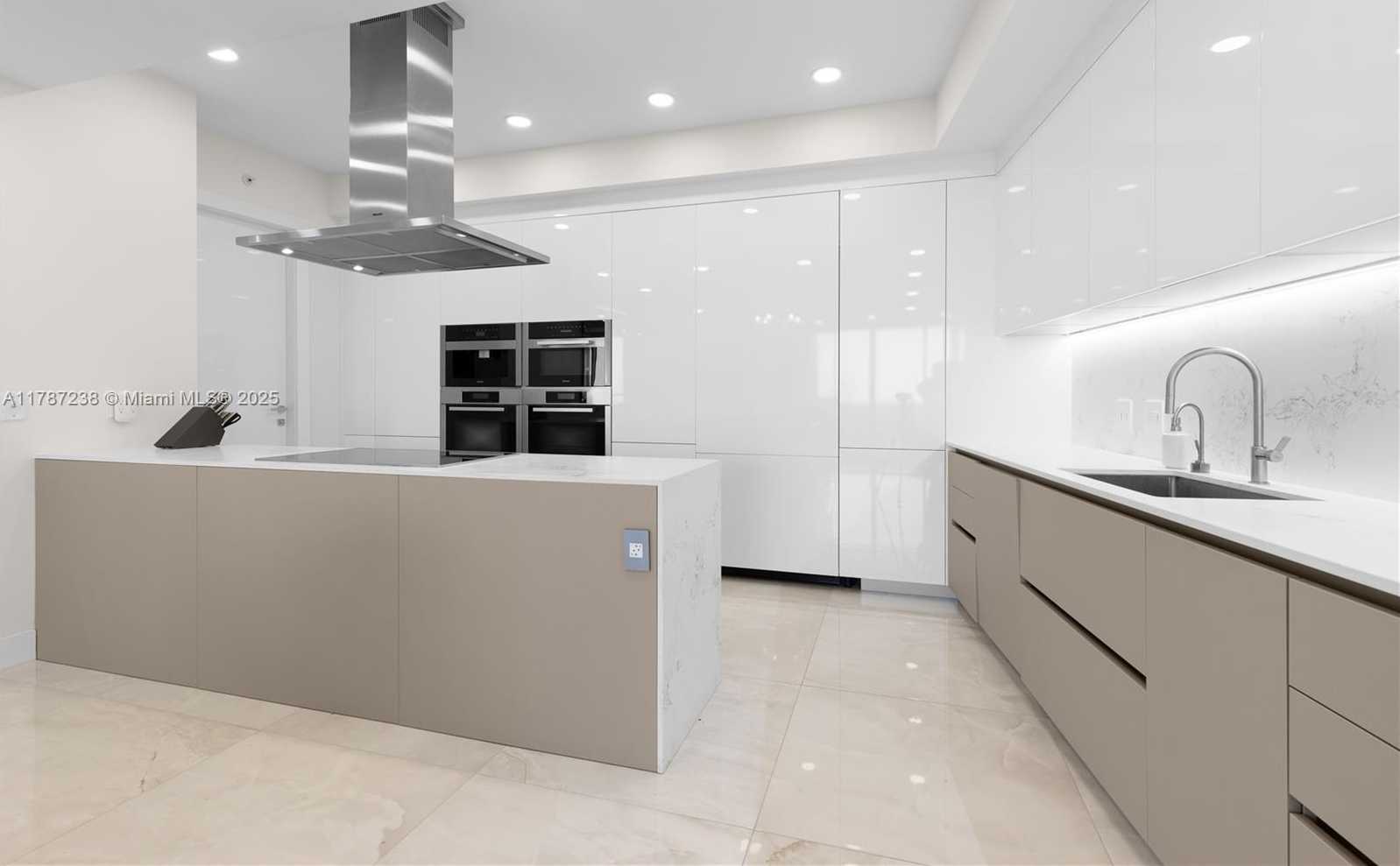 Small Image of 18201 COLLINS AVE #4606, Sunny Isles Beach Number 14