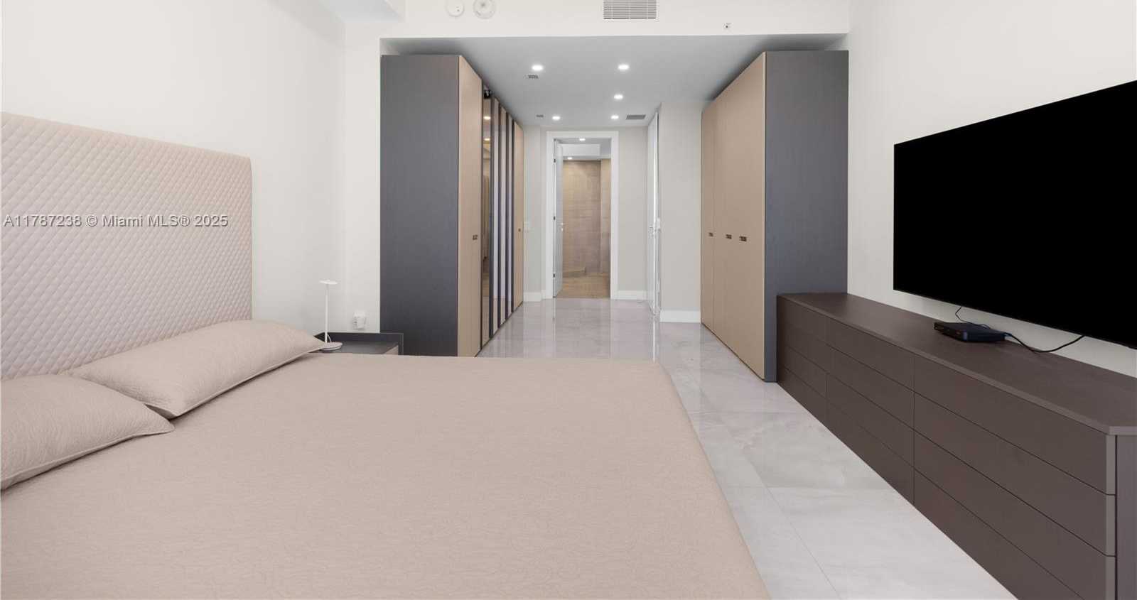Small Image of 18201 COLLINS AVE #4606, Sunny Isles Beach Number 21