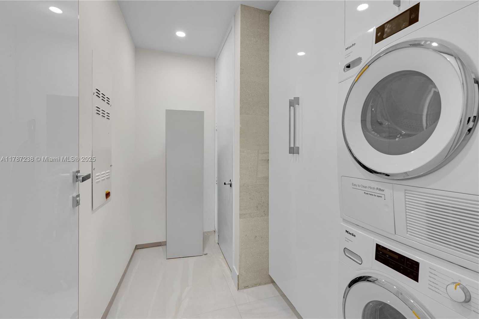 Small Image of 18201 COLLINS AVE #4606, Sunny Isles Beach Number 34