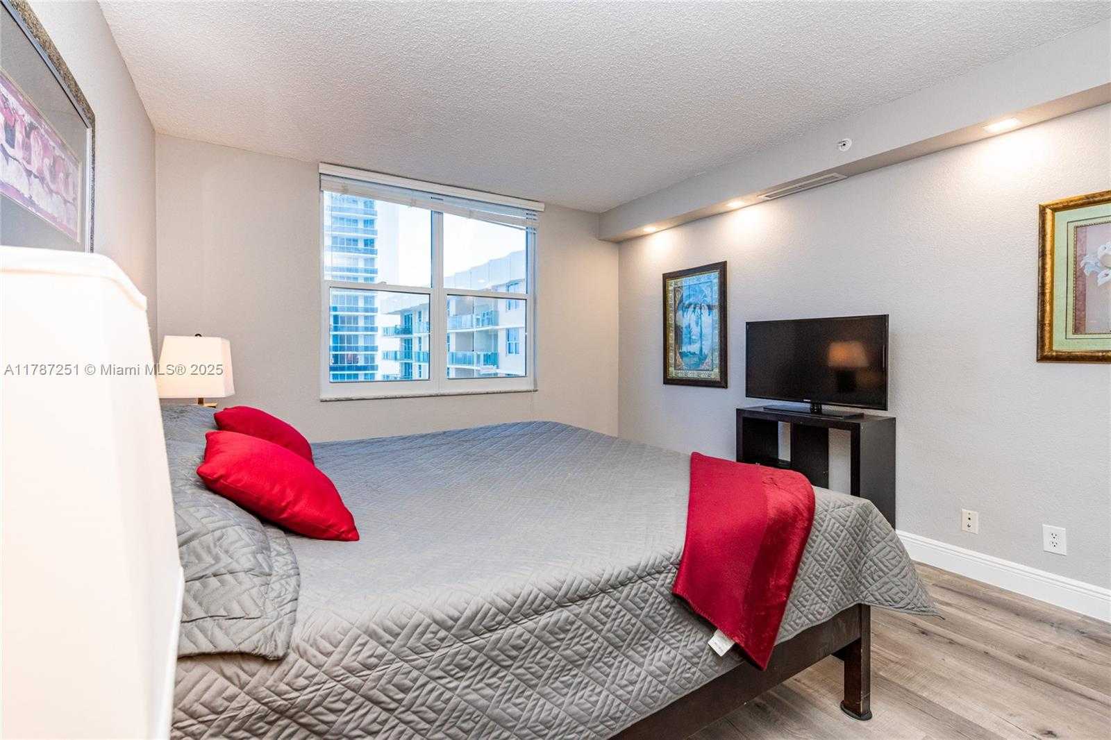 Small Image of 2501 SOUTH OCEAN DR #1617, Hollywood Number 23