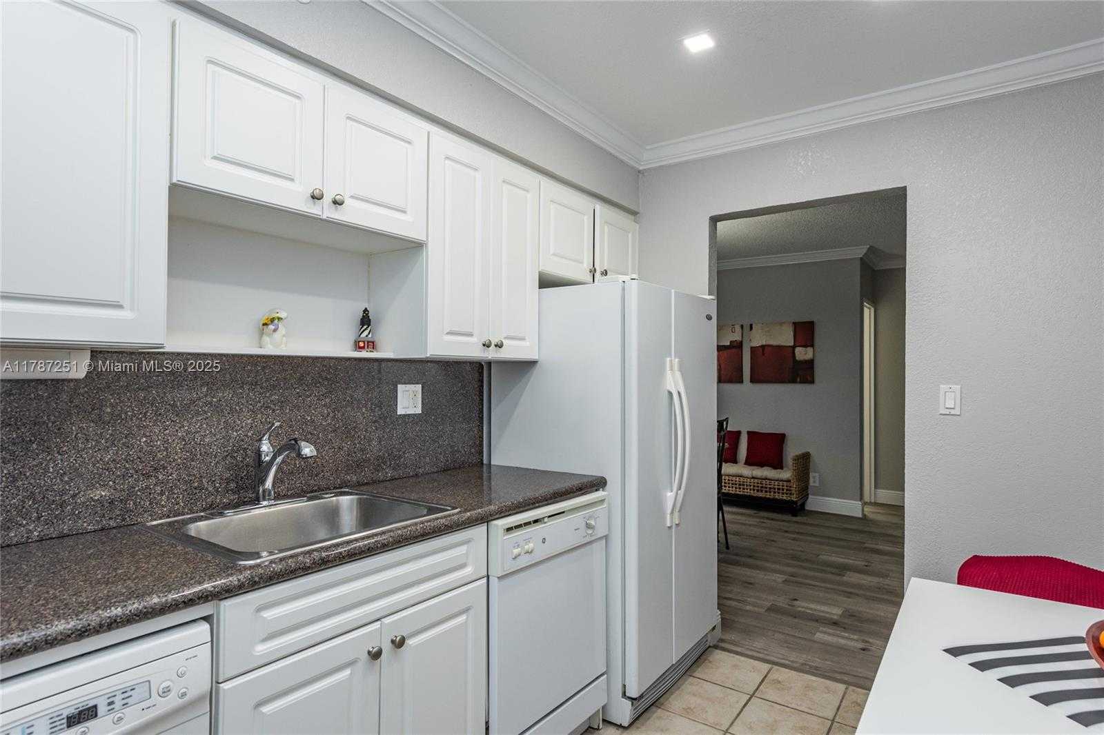 Small Image of 2501 SOUTH OCEAN DR #1617, Hollywood Number 24