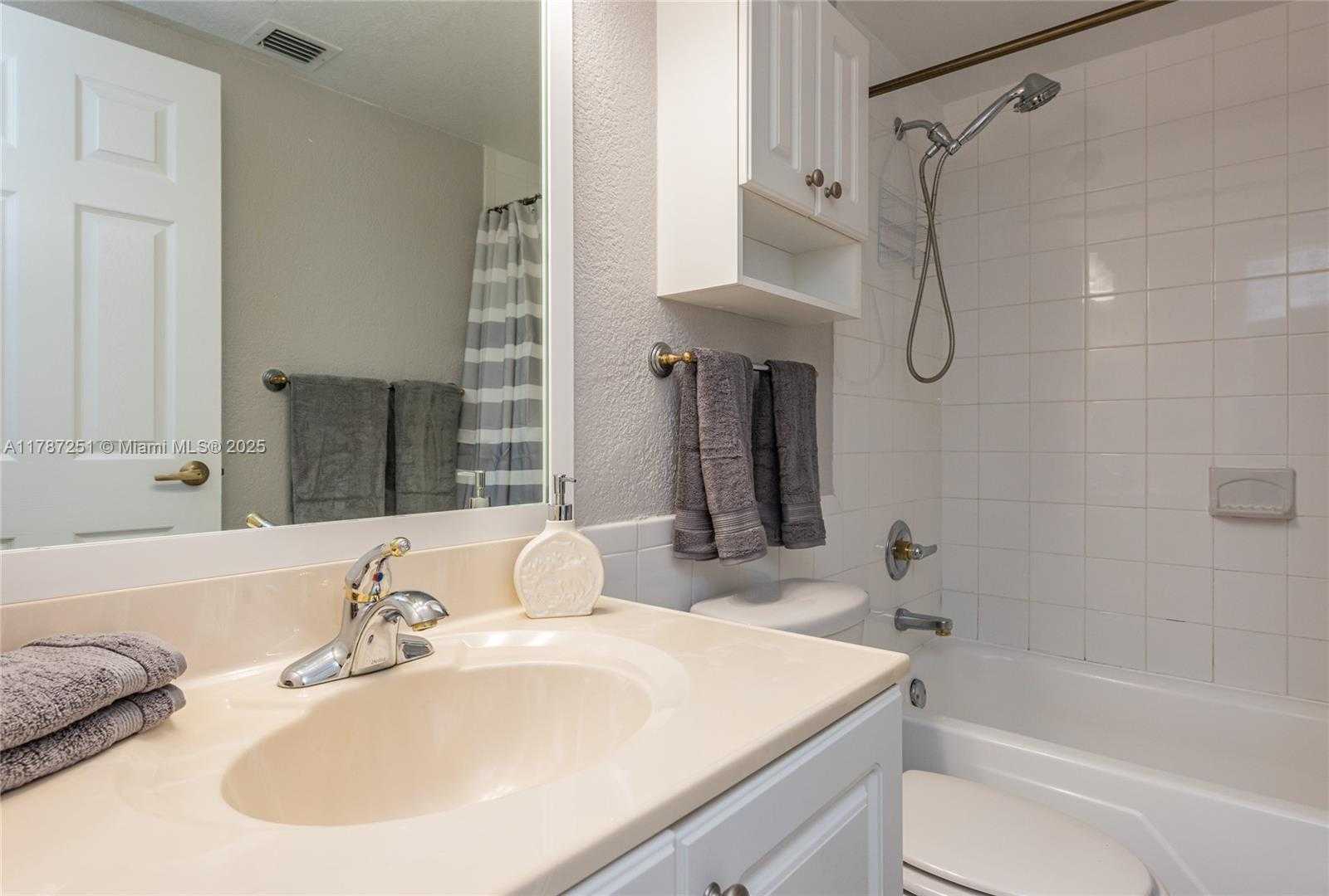 Small Image of 2501 SOUTH OCEAN DR #1617, Hollywood Number 34