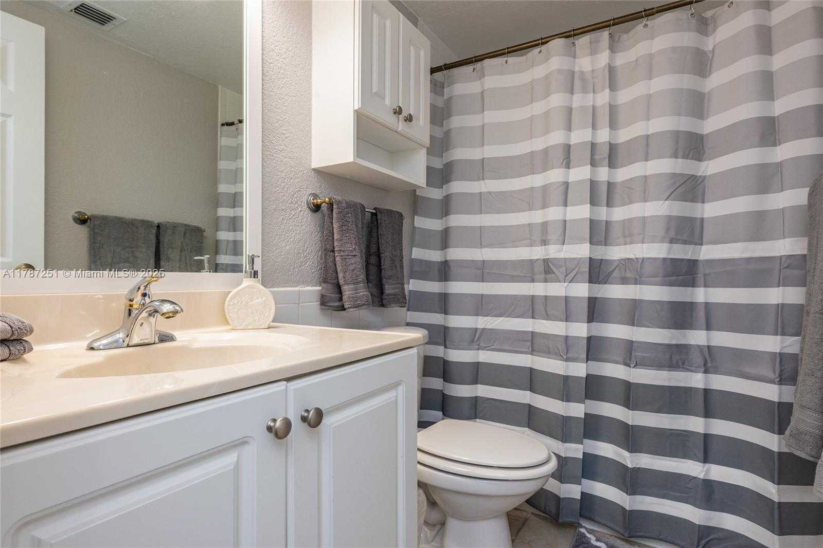 Small Image of 2501 SOUTH OCEAN DR #1617, Hollywood Number 92