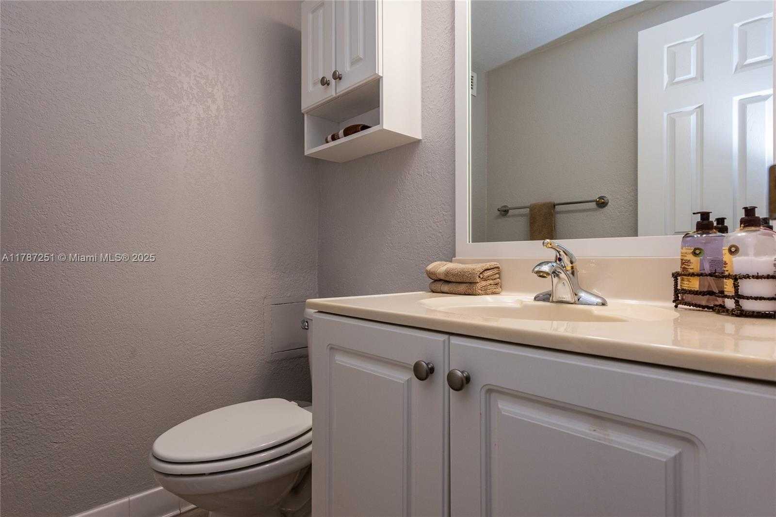 Small Image of 2501 SOUTH OCEAN DR #1617, Hollywood Number 94