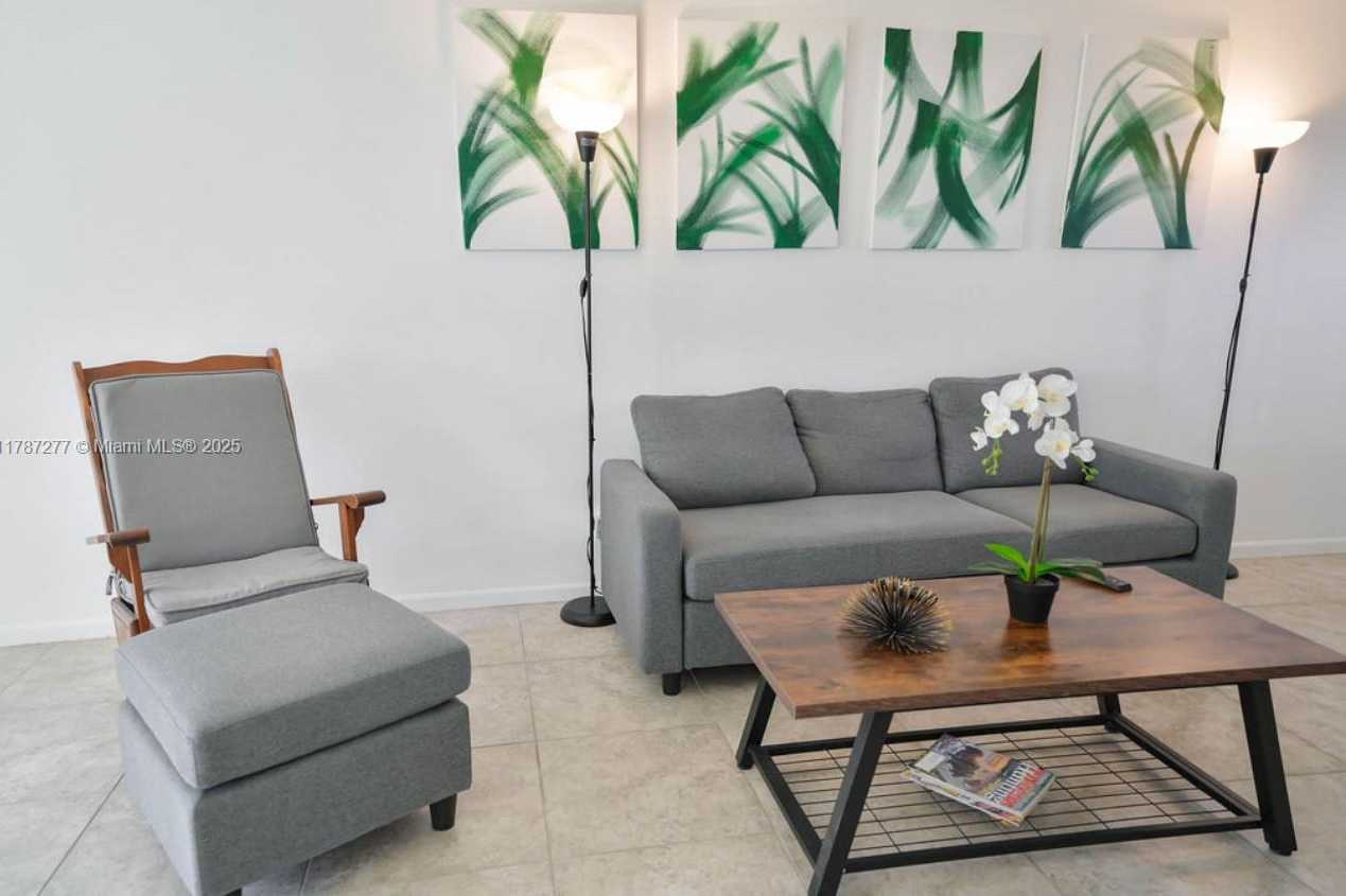 Small Image of 8901 HOLLYBROOK #206, Hollywood Number 8