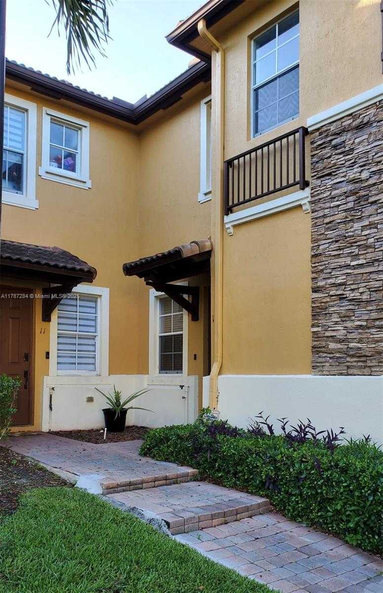 Small Image of 9219 SOUTH WEST 227TH ST #12, Cutler Bay Number 3