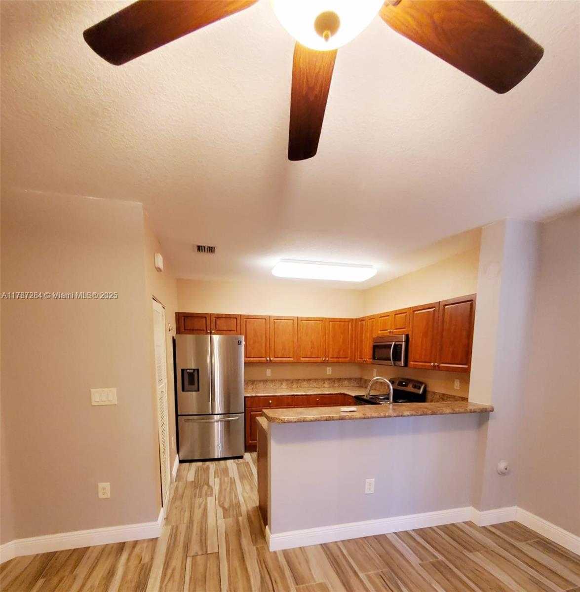 Small Image of 9219 SOUTH WEST 227TH ST #12, Cutler Bay Number 7
