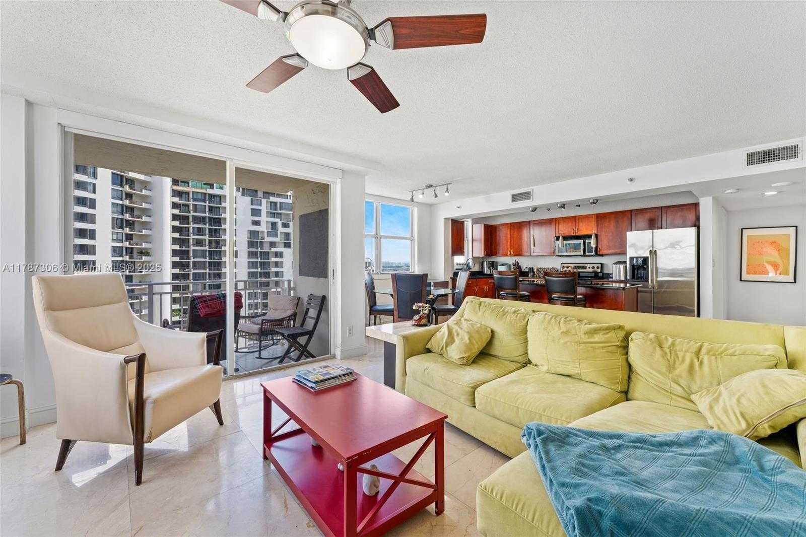 Small Image of 770 CLAUGHTON ISLAND DR #1501, Miami Number 11