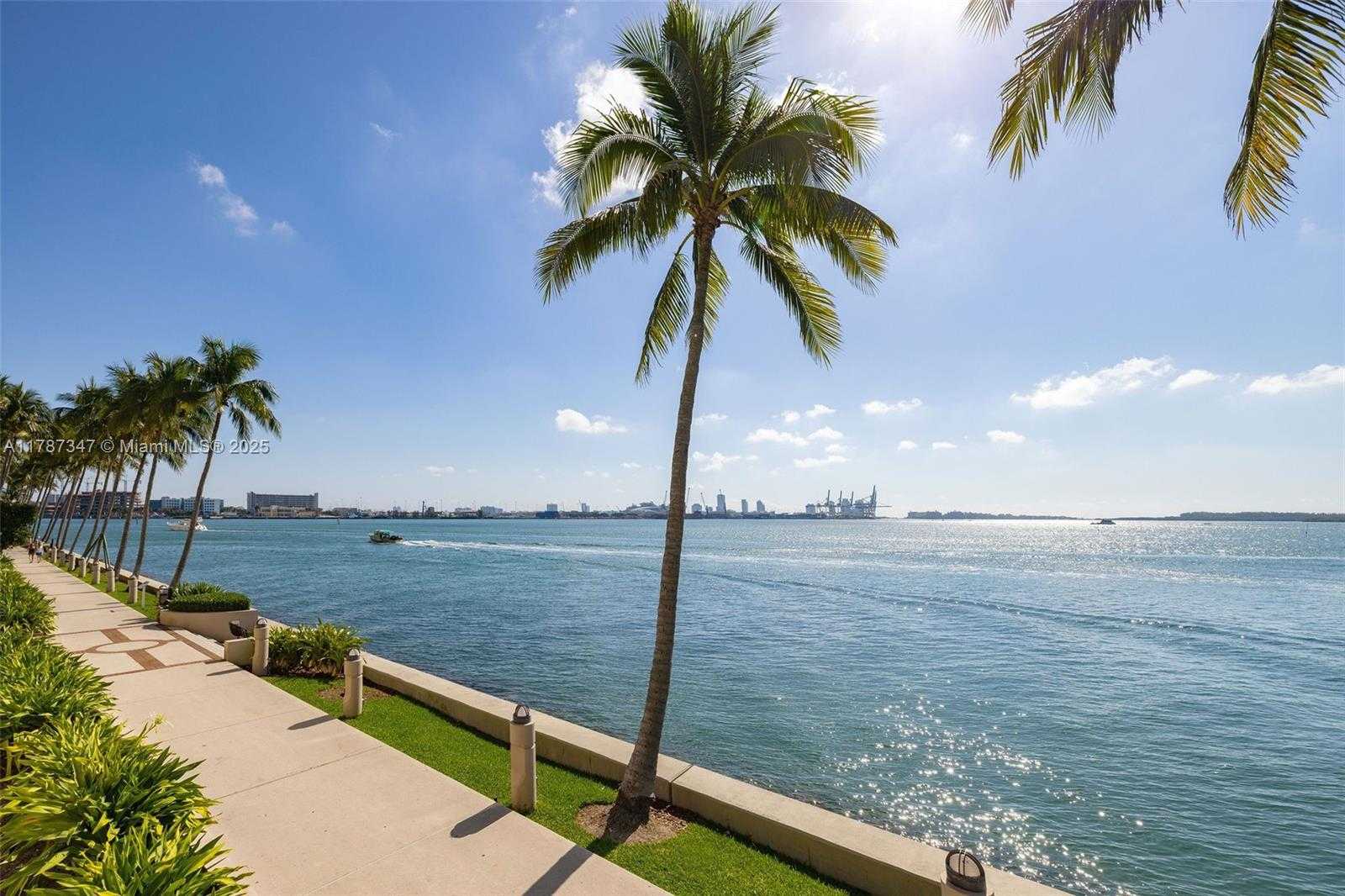 Small Image of 520 Brickell Key Dr, Miami, FL 33131, USA Number 36
