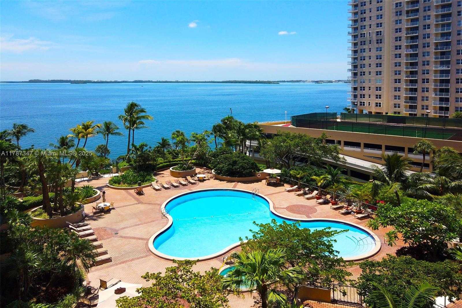 Small Image of 520 Brickell Key Dr, Miami, FL 33131, USA Number 48