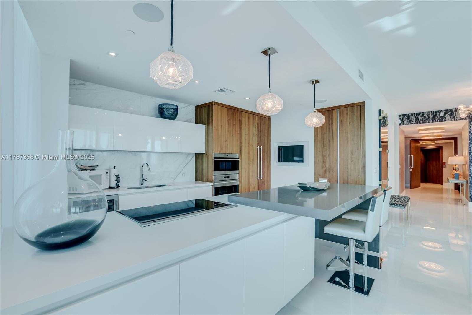 Small Image of 701 NORTH FORT LAUDERDALE BEACH BOULEVARD #405, Fort Lauderdale Number 19