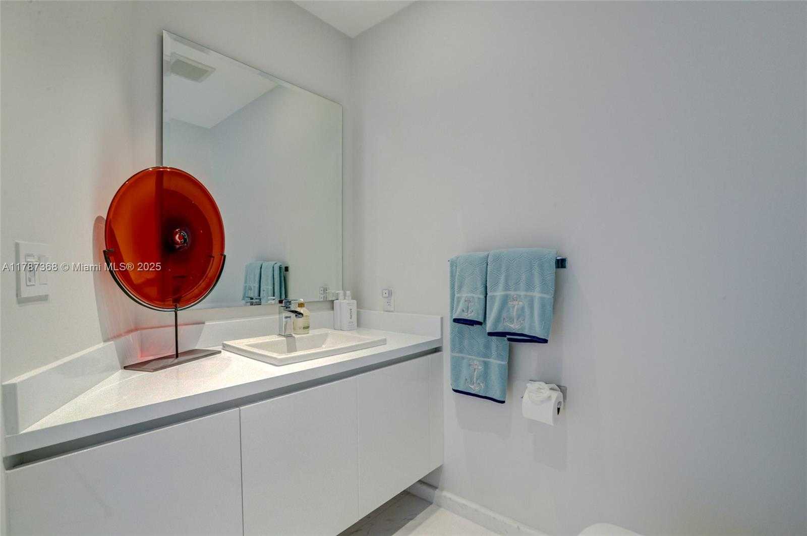 Small Image of 701 NORTH FORT LAUDERDALE BEACH BOULEVARD #405, Fort Lauderdale Number 45