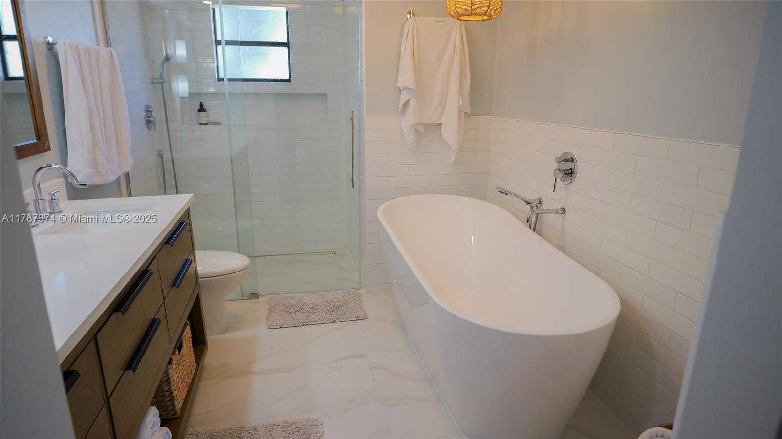 Small Image of 2520 NORTH EAST 9TH ST, Fort Lauderdale Number 16