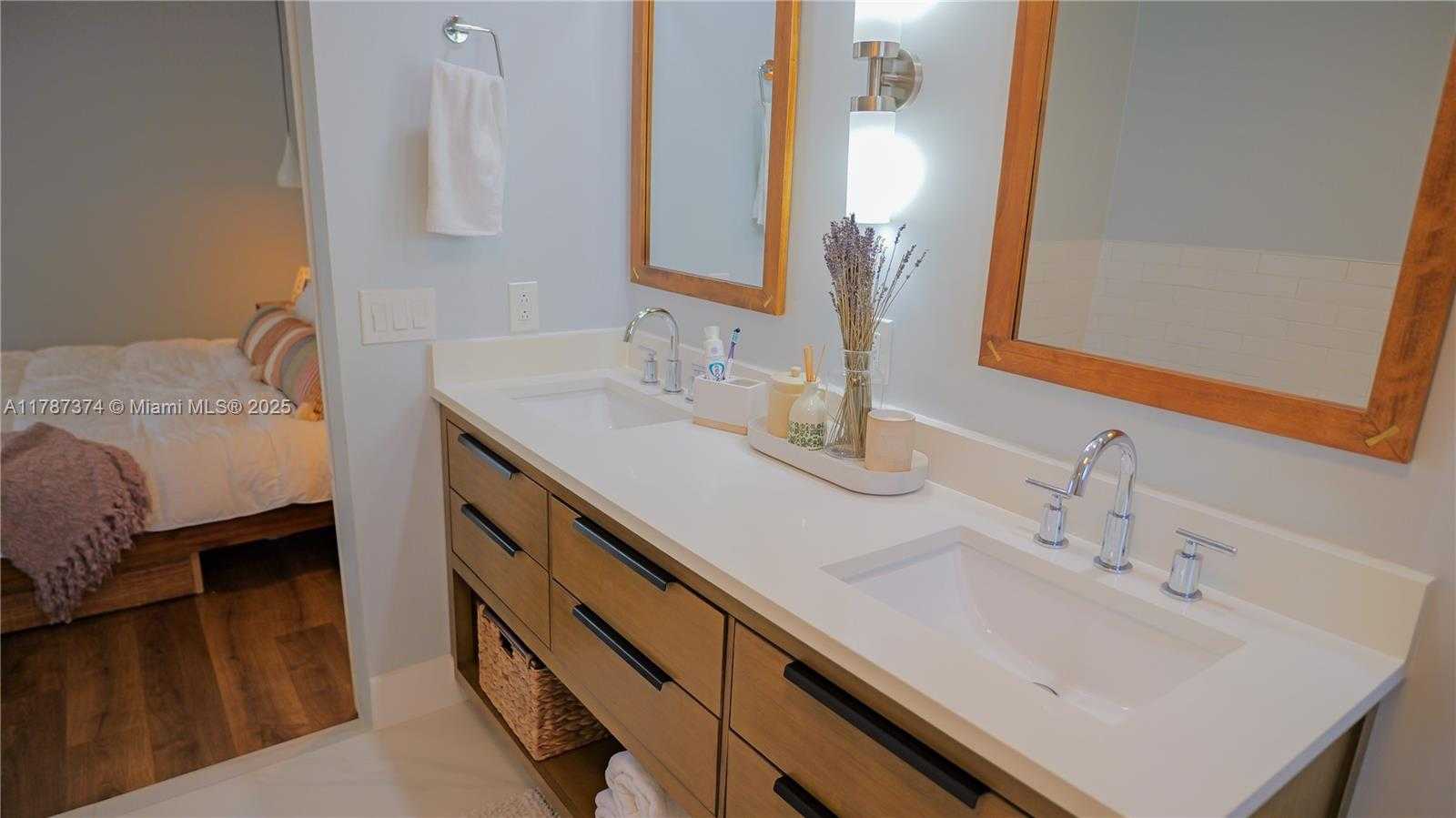 Small Image of 2520 NORTH EAST 9TH ST, Fort Lauderdale Number 17