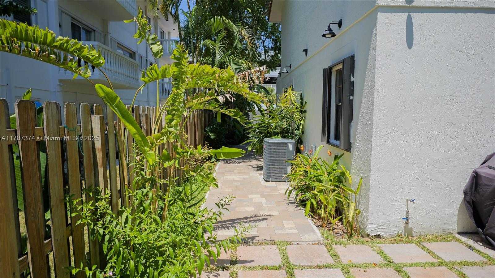 Small Image of 2520 NORTH EAST 9TH ST, Fort Lauderdale Number 29