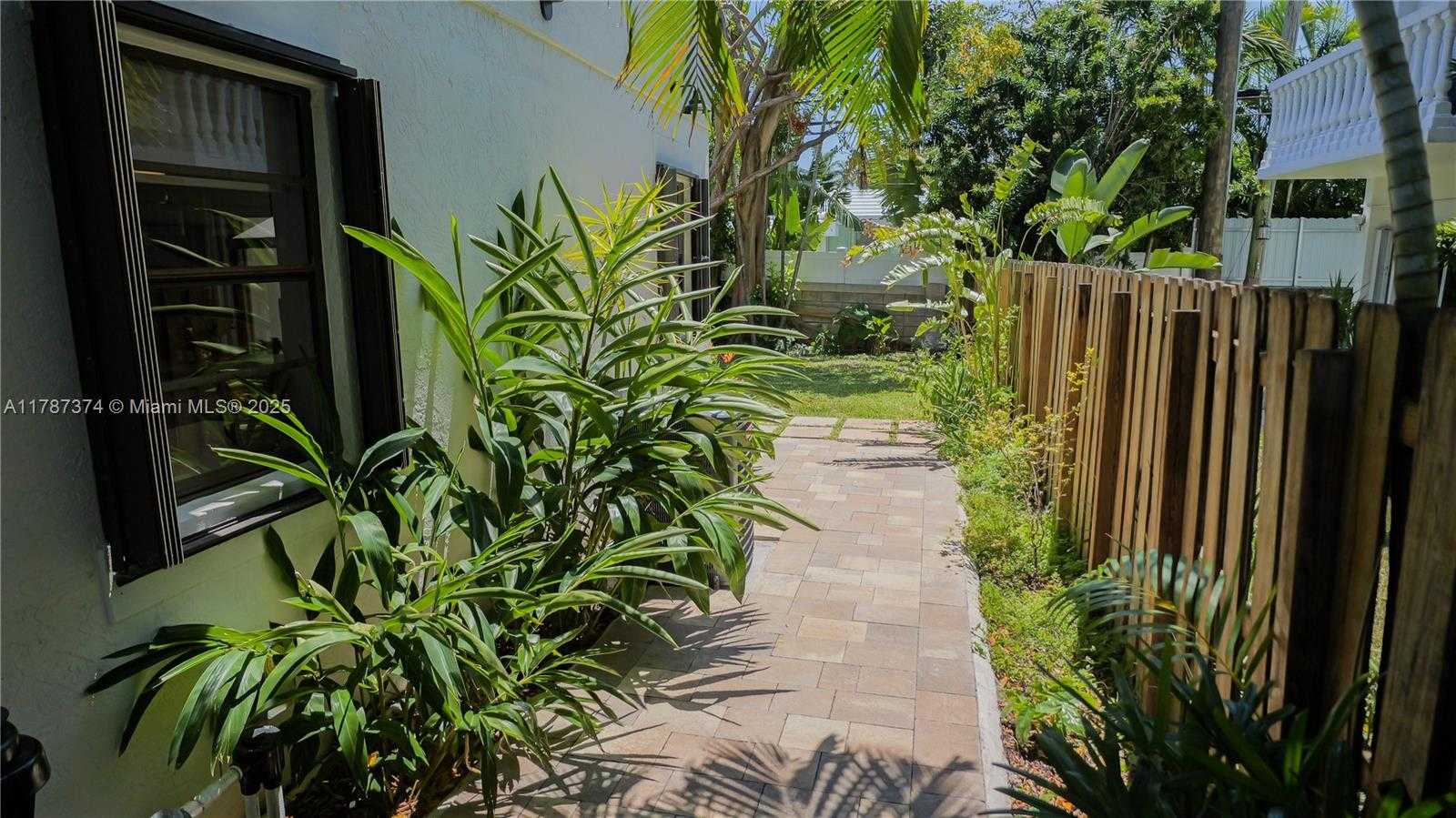 Small Image of 2520 NORTH EAST 9TH ST, Fort Lauderdale Number 30