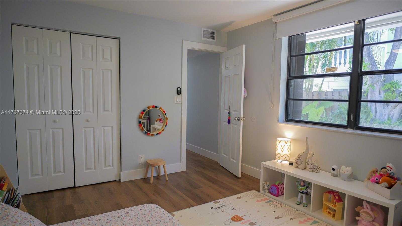 Small Image of 2520 NORTH EAST 9TH ST, Fort Lauderdale Number 9