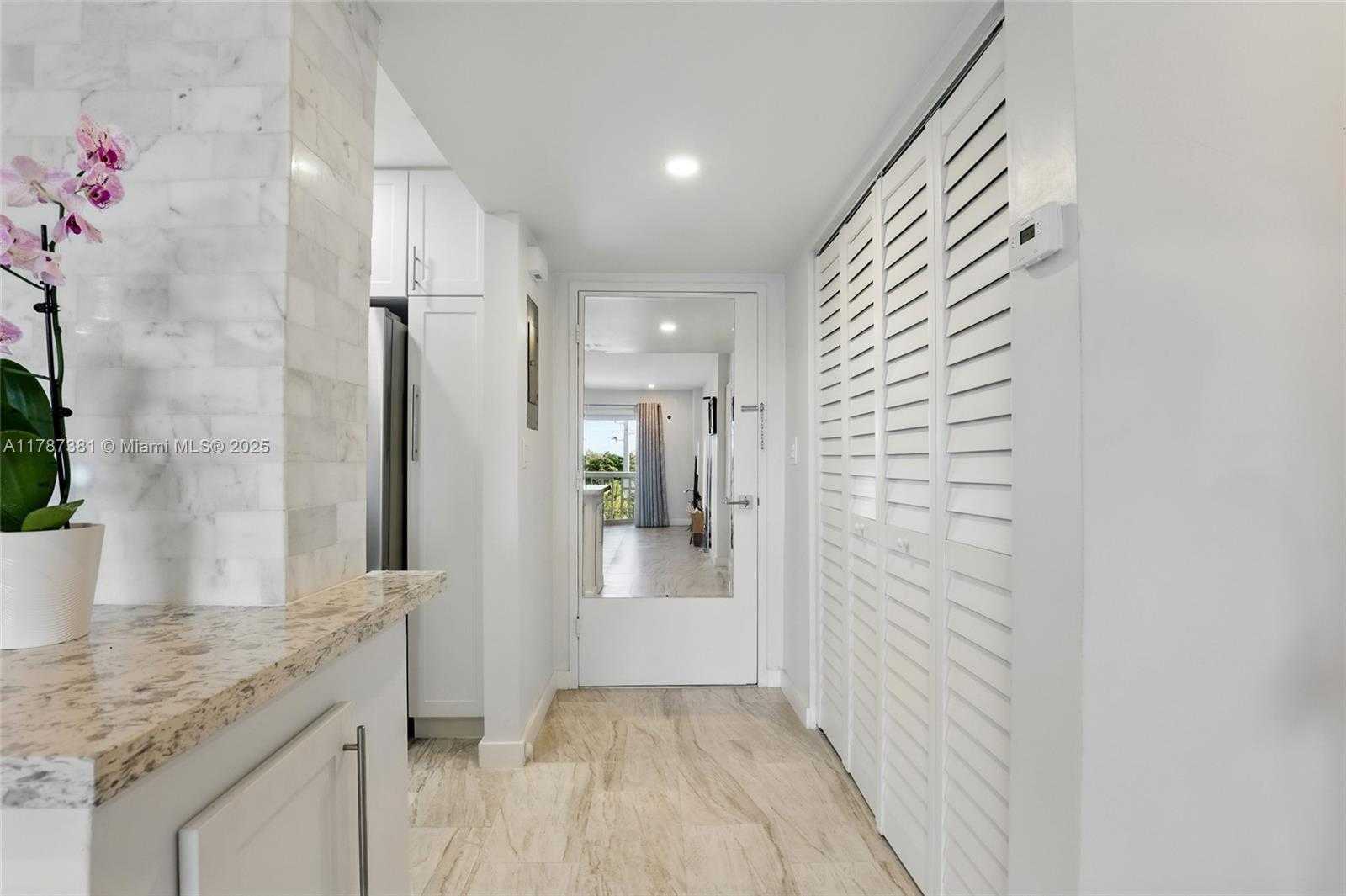 Small Image of 1831 NORTH EAST 38TH ST #402, Oakland Park Number 10