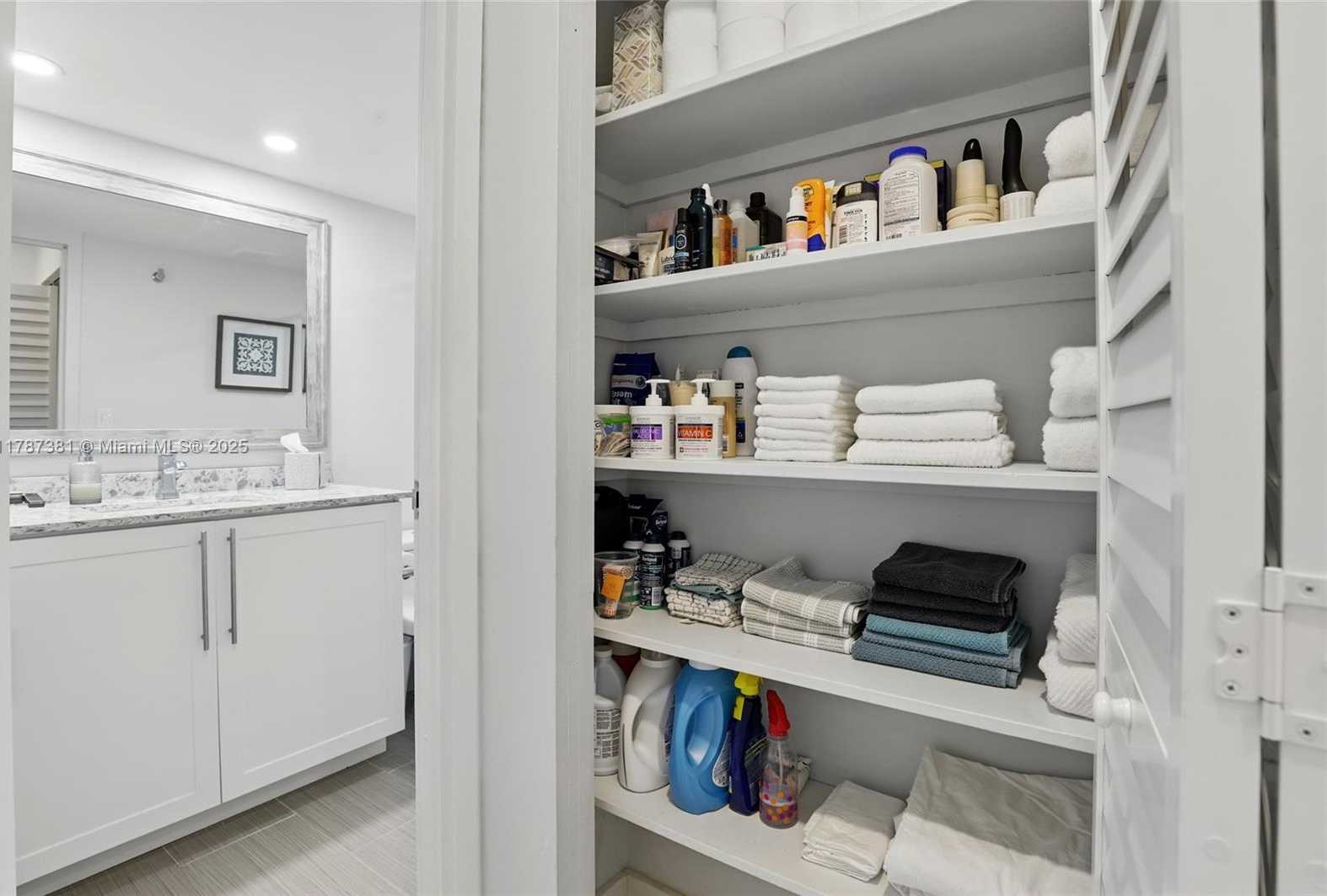 Small Image of 1831 NORTH EAST 38TH ST #402, Oakland Park Number 16