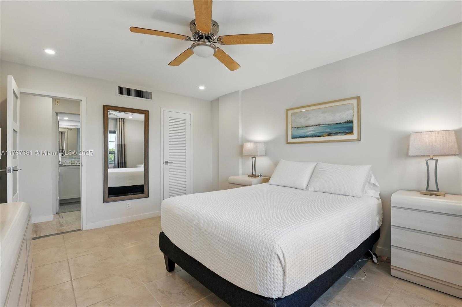 Small Image of 1831 NORTH EAST 38TH ST #402, Oakland Park Number 19