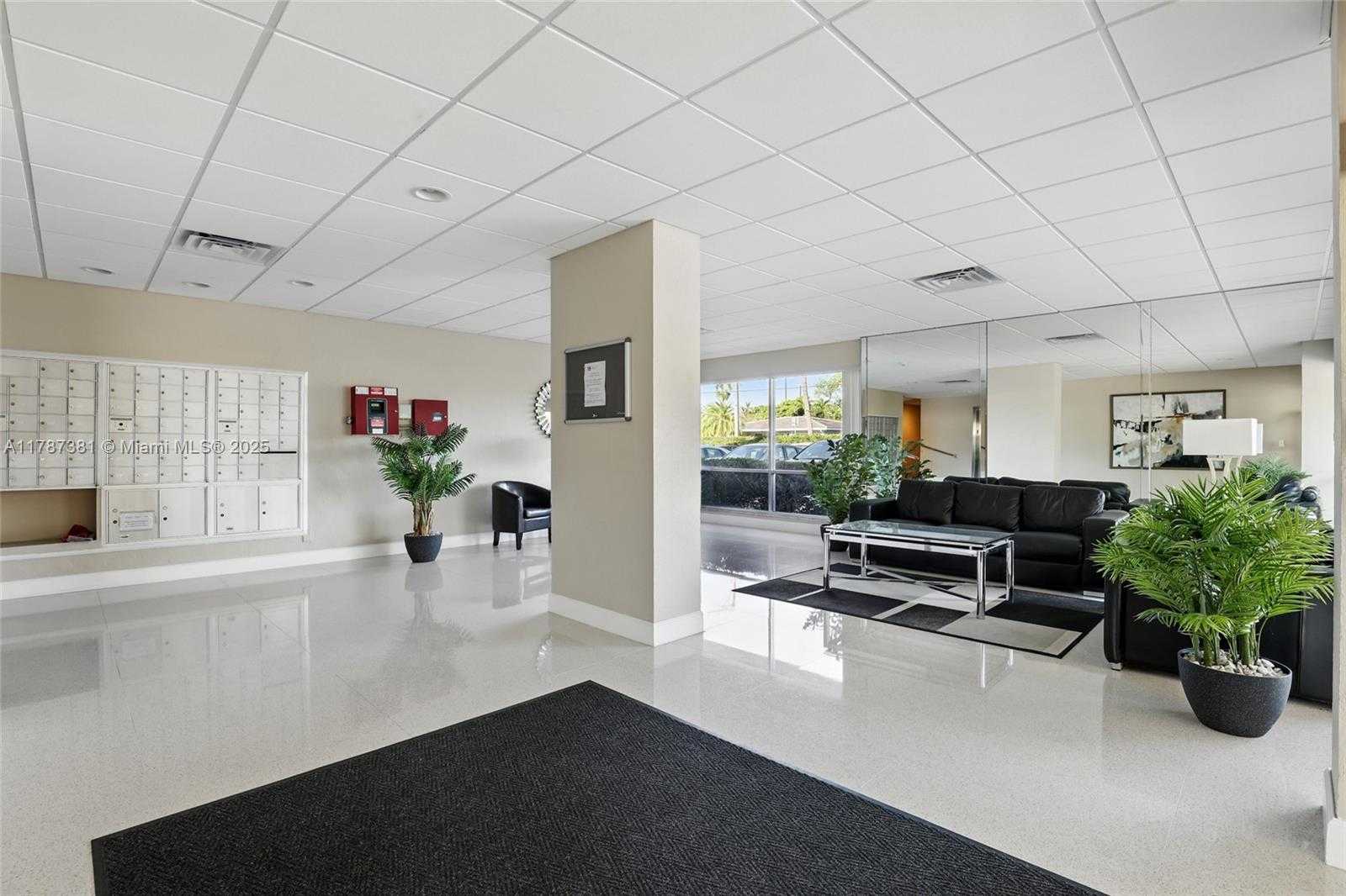 Small Image of 1831 NORTH EAST 38TH ST #402, Oakland Park Number 2