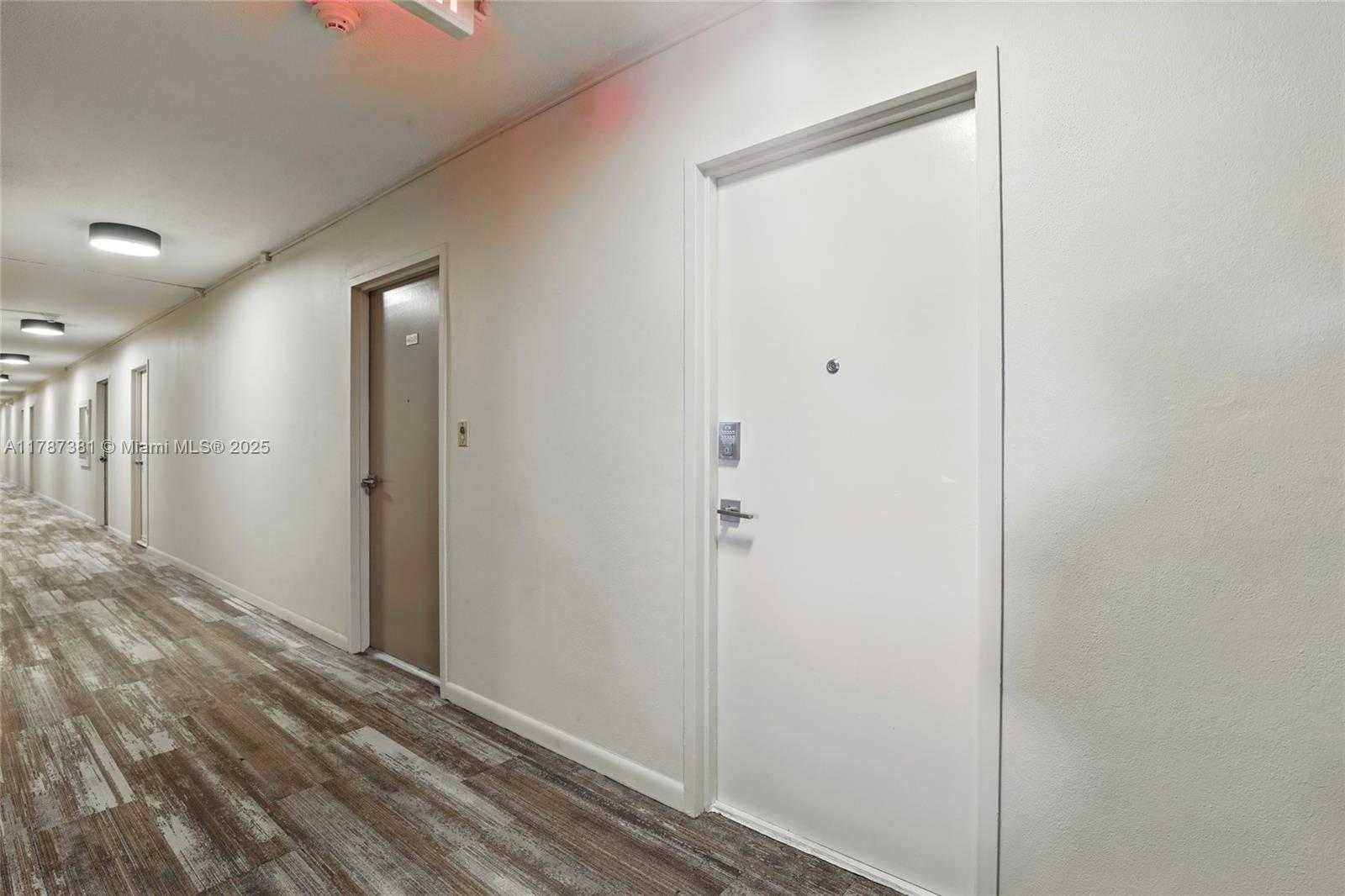 Small Image of 1831 NORTH EAST 38TH ST #402, Oakland Park Number 22