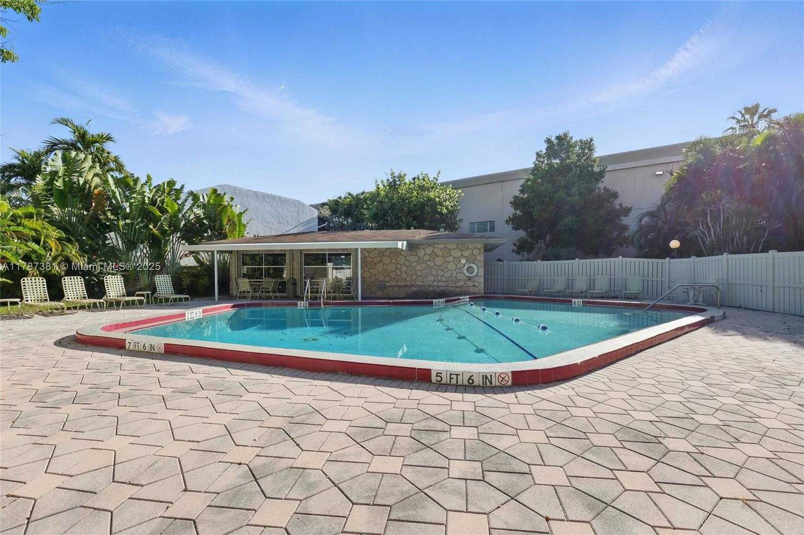 Small Image of 1831 NORTH EAST 38TH ST #402, Oakland Park Number 25