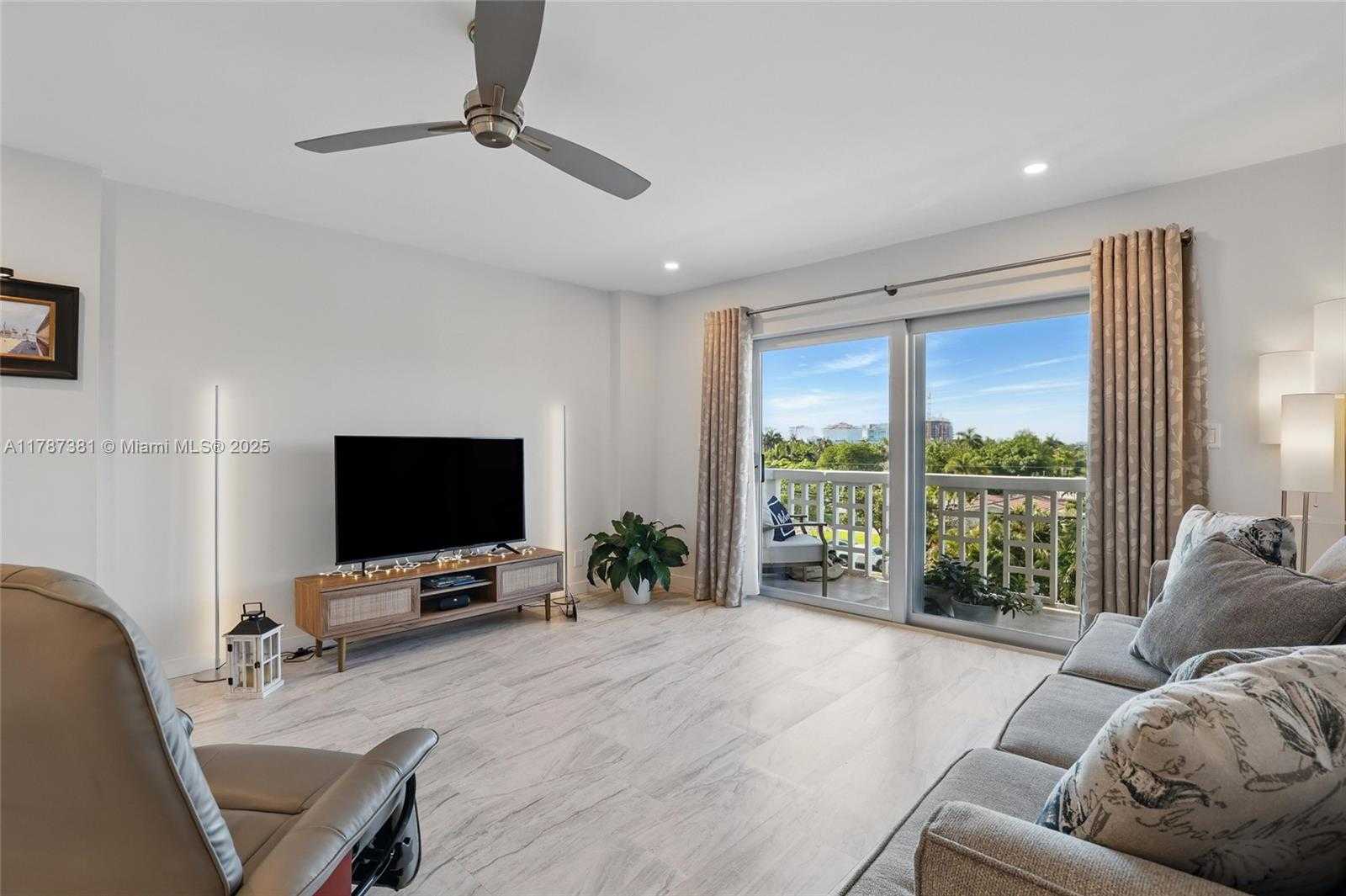 Small Image of 1831 NORTH EAST 38TH ST #402, Oakland Park Number 8