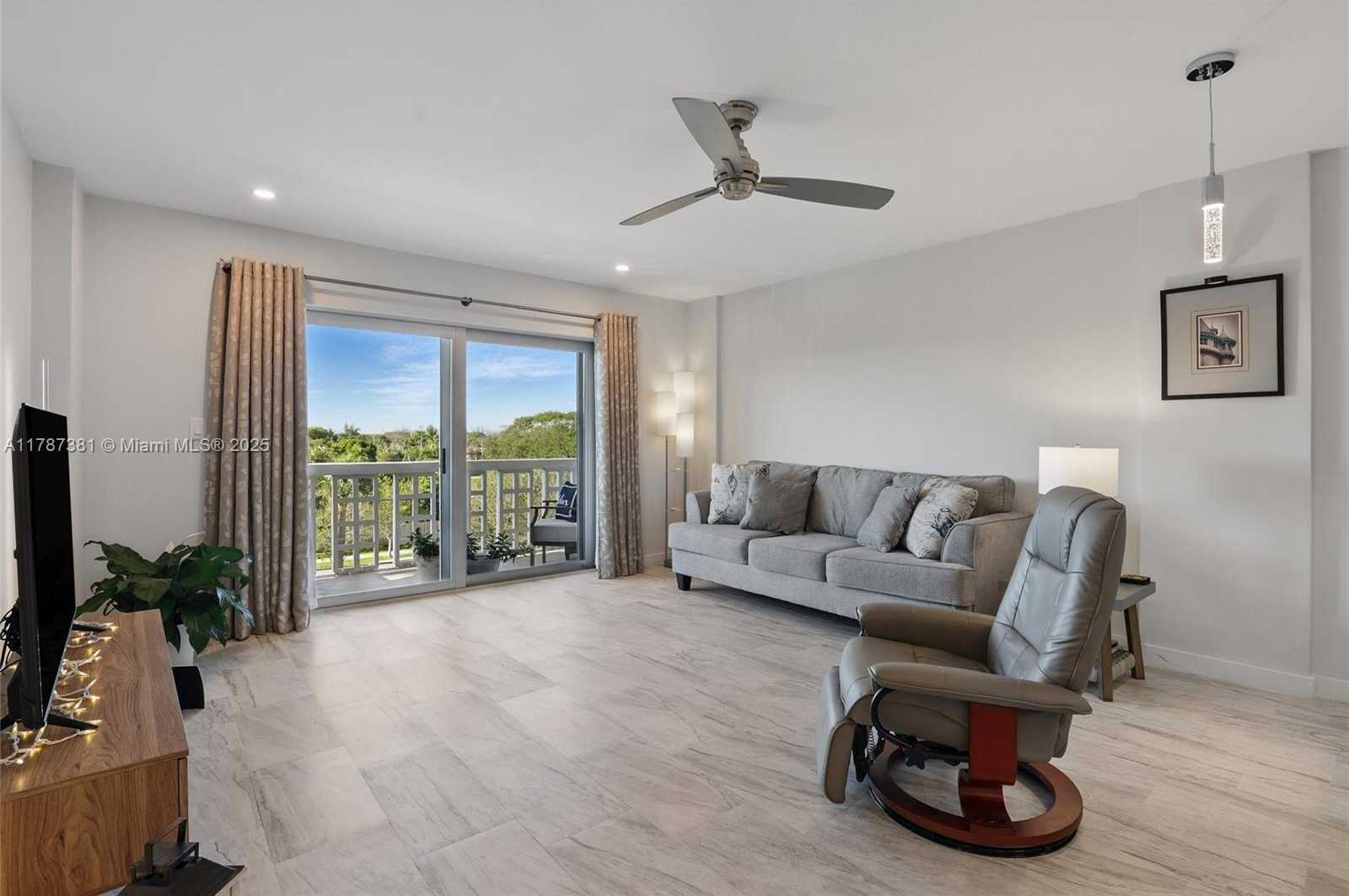 Small Image of 1831 NORTH EAST 38TH ST #402, Oakland Park Number 9