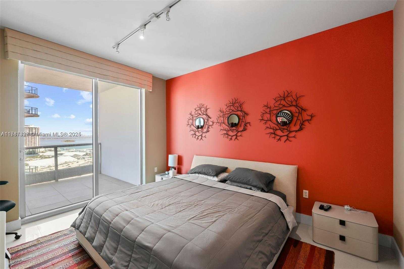 Small Image of 900 BISCAYNE BLVD #2410, Miami Number 11