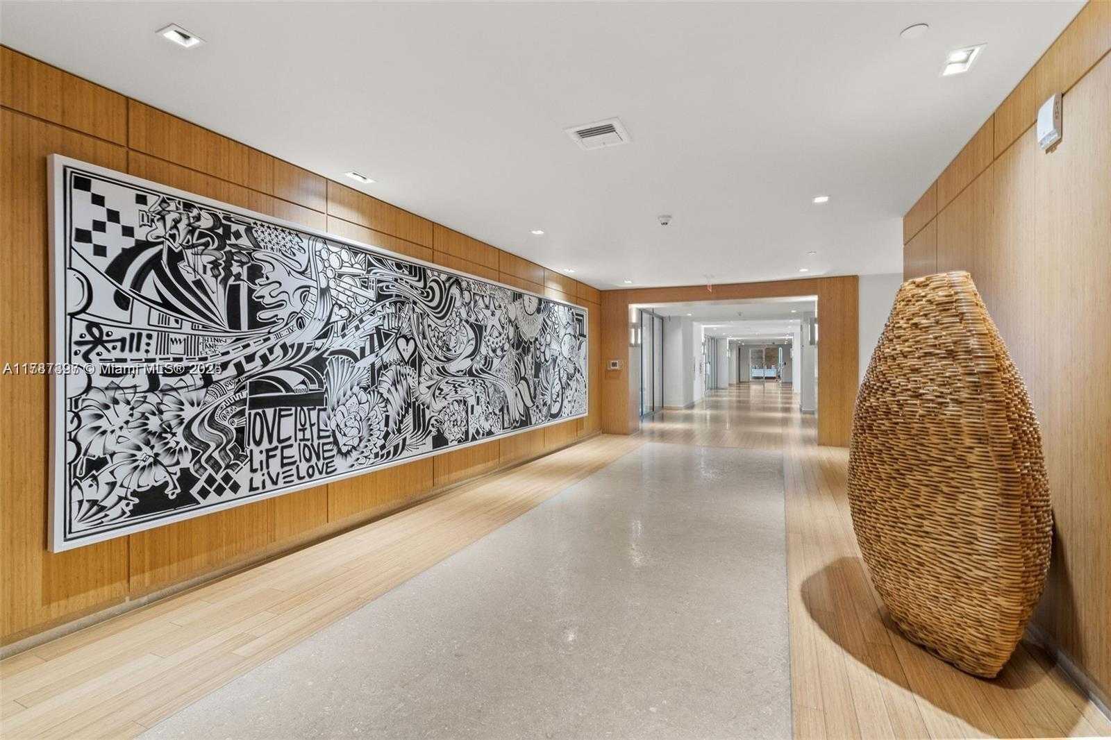 Small Image of 900 BISCAYNE BLVD #2410, Miami Number 22