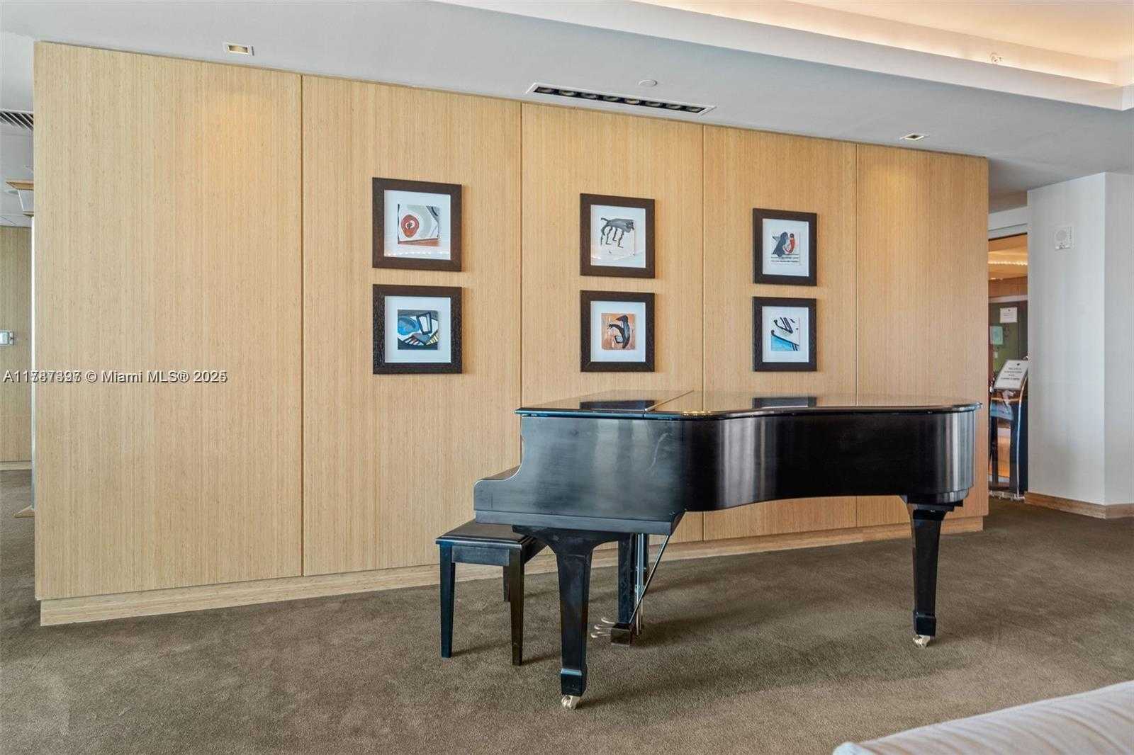 Small Image of 900 BISCAYNE BLVD #2410, Miami Number 30