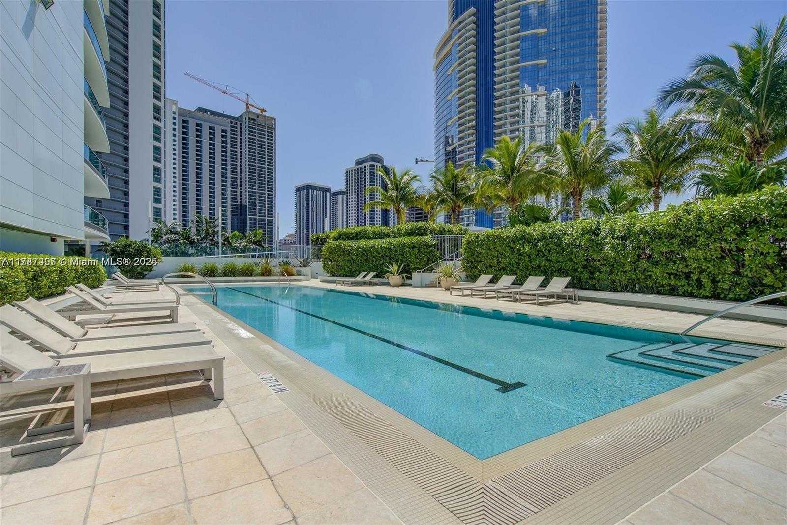 Small Image of 900 BISCAYNE BLVD #2410, Miami Number 35