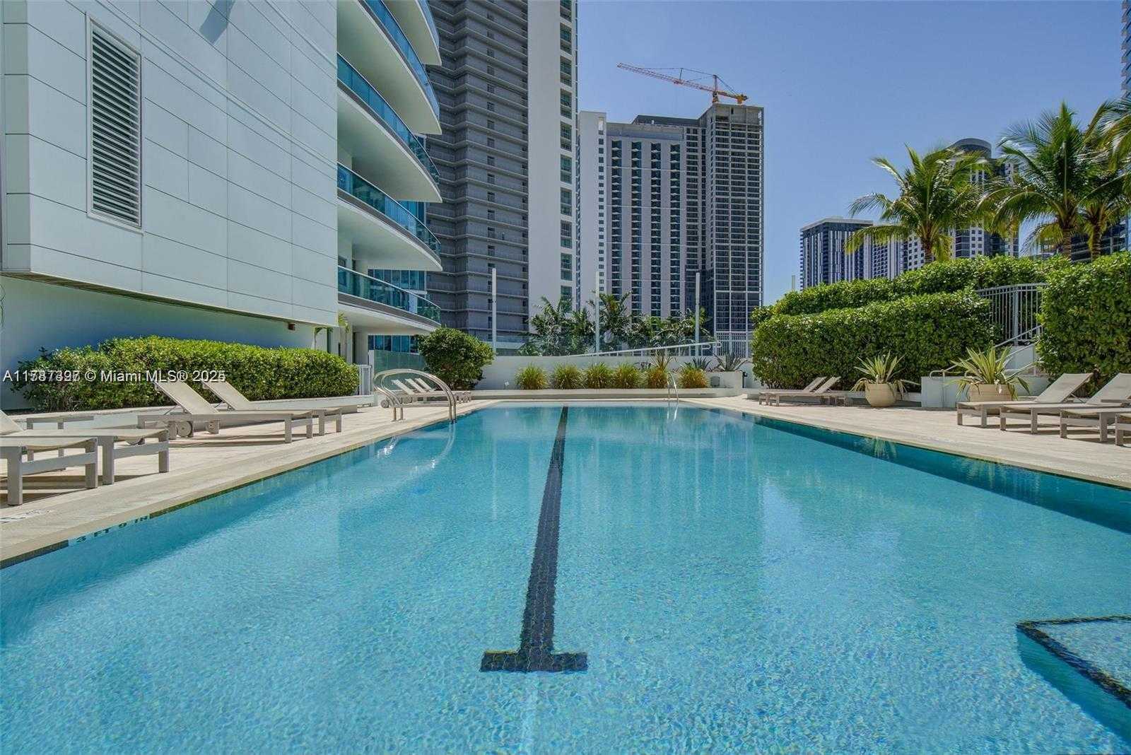 Small Image of 900 BISCAYNE BLVD #2410, Miami Number 36