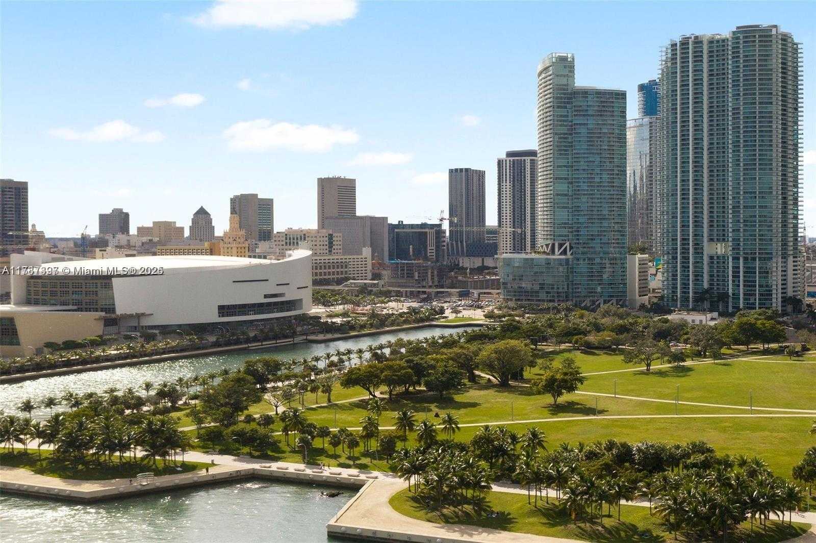 Small Image of 900 BISCAYNE BLVD #2410, Miami Number 39