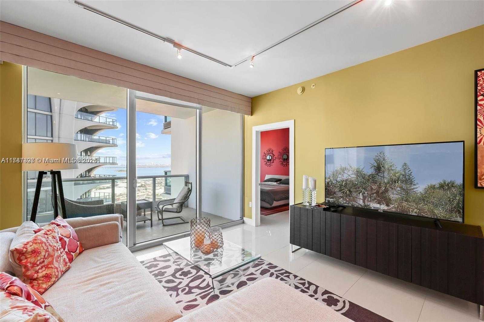 Small Image of 900 BISCAYNE BLVD #2410, Miami Number 7